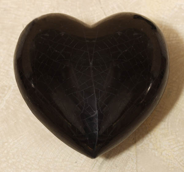 Heart Sculpture, Cracked Black Pen Seashell Finish