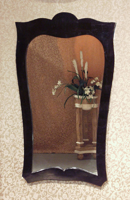 Queen Ann Mirror Frame , Black Stone-mirror included