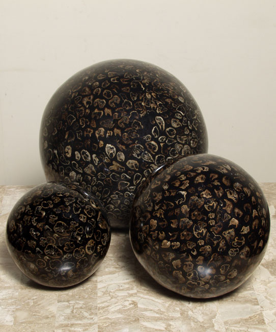 10.5'' Sphere, 100% Natural Inlaid Fern Tassel