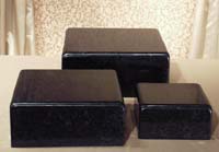 Small Block - Riser Black Stone